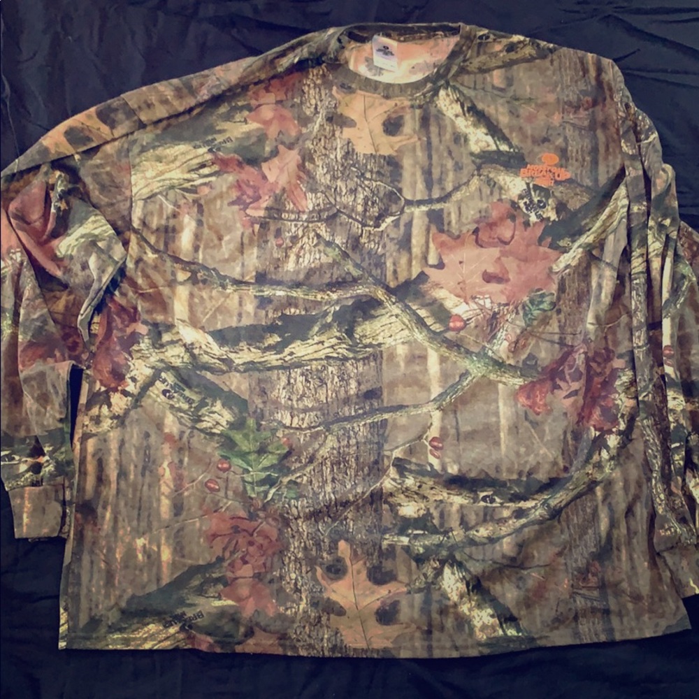 Men’s mossy oak shirt